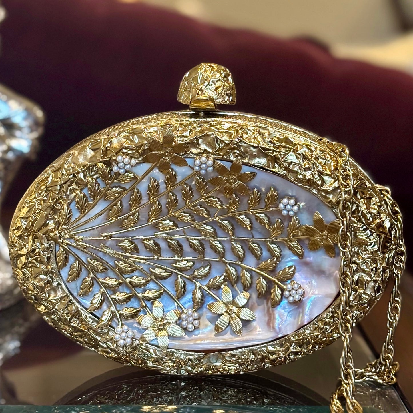 Oval Mop Clutch